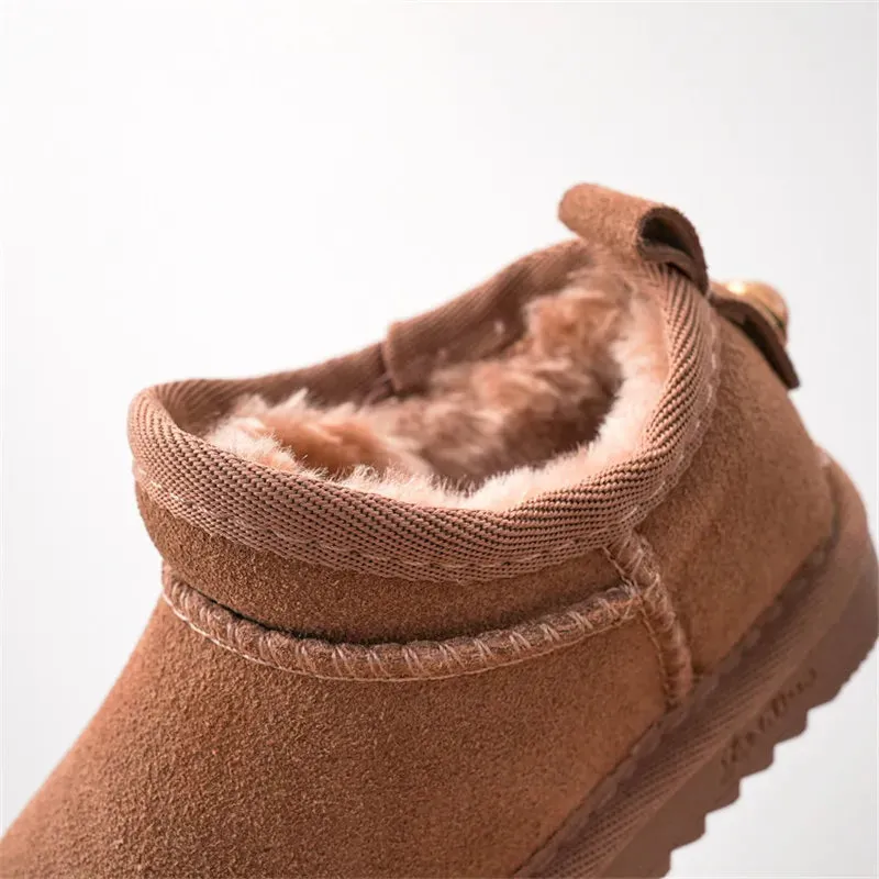 Cozy Toddler Winter Boots with Bow Accent