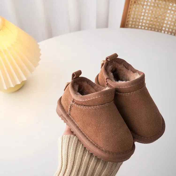 Cozy Toddler Winter Boots with Bow Accent