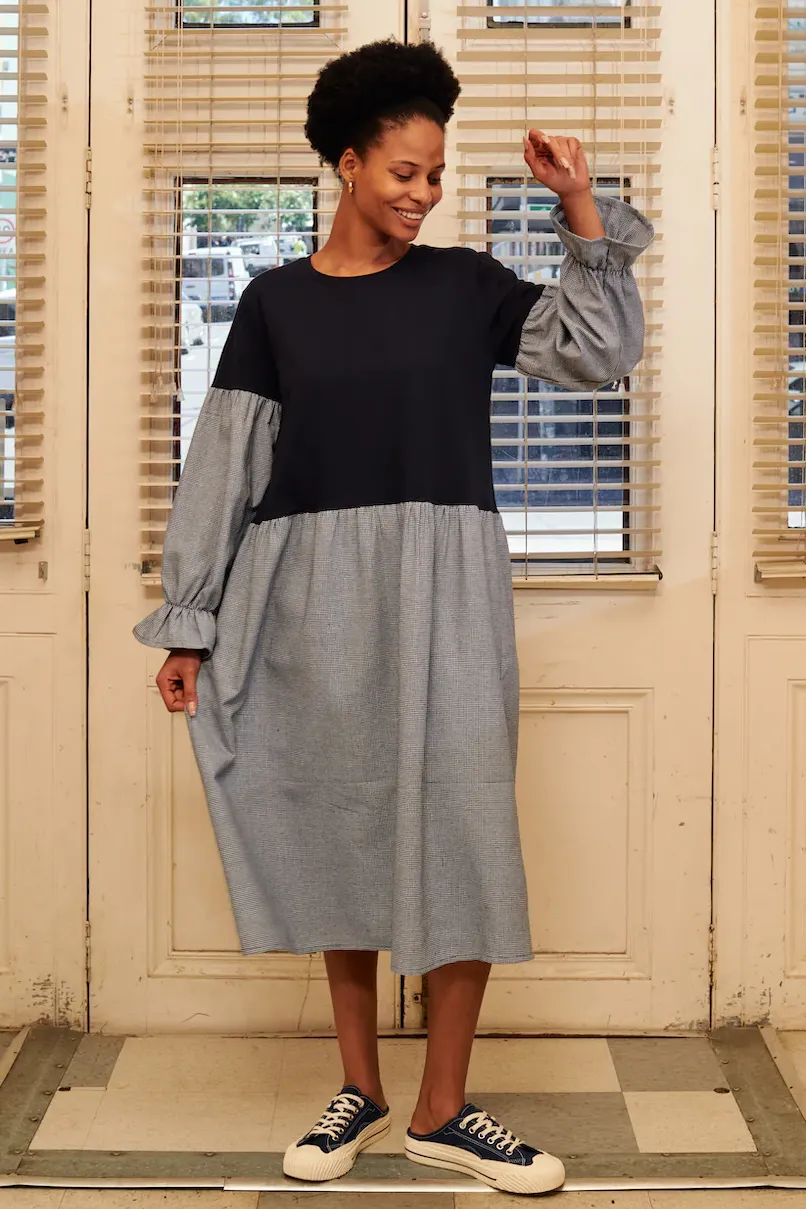 Mile Dress in Navy