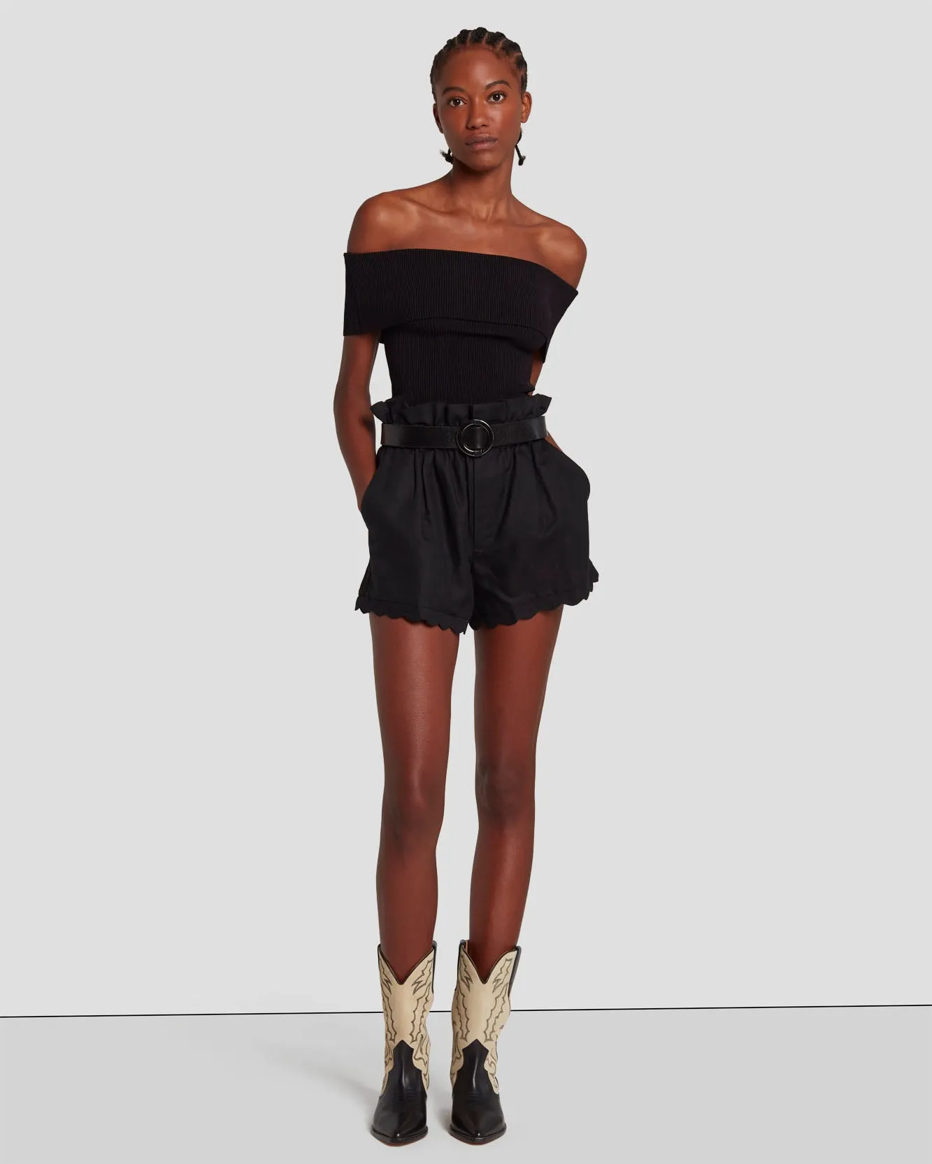 Paperbag Linen Short in Black