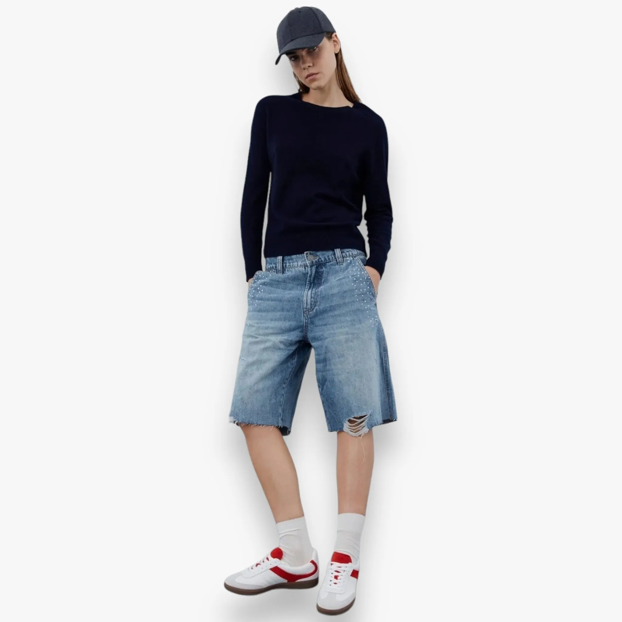 Sofie Schnoor - Denim shorts with simili stones